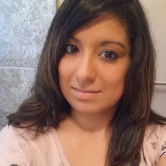 Meet your Posher, Steph 🐞 Ambassador - Picture 2 of 9